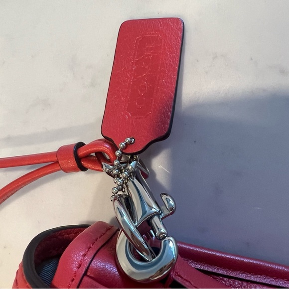 NEW COACH PURSE - Picture 5 of 6